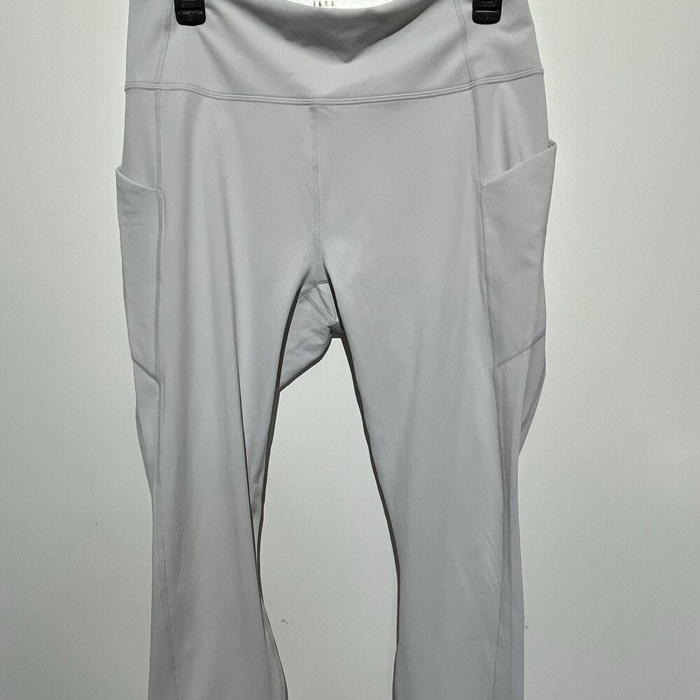 Fabletics Women's White Oasis PureLuxe High Waisted 7/8 Leggings Size XL NWT